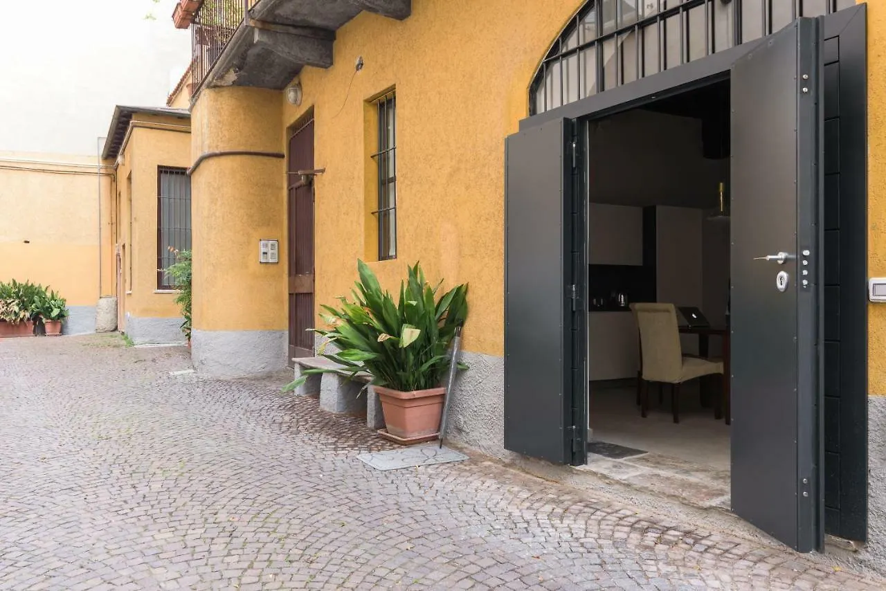 Le Scuderie Di Sant'Ambrogio Apartment Milan