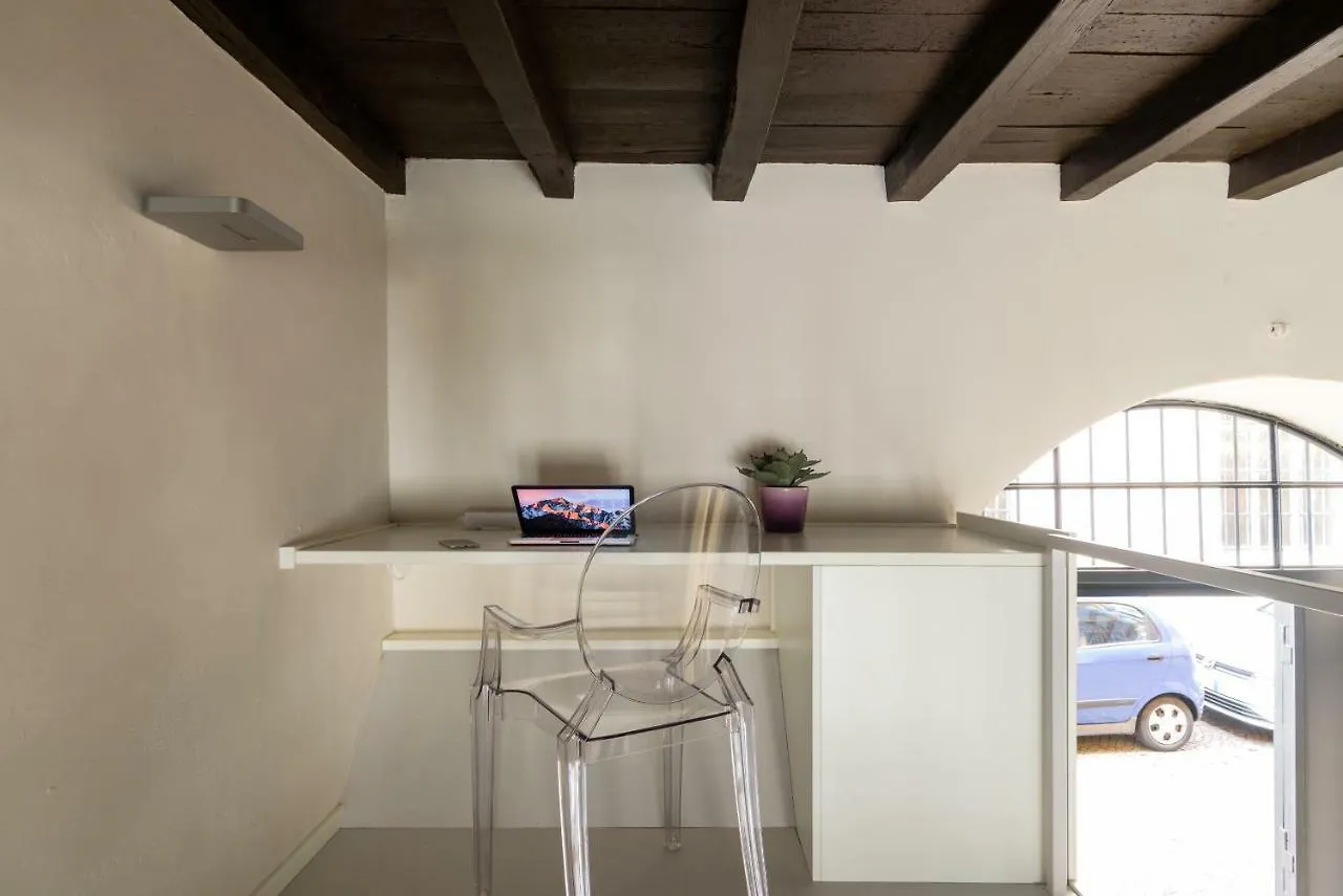 Le Scuderie Di Sant'Ambrogio Apartment Milan 0*,  Italy